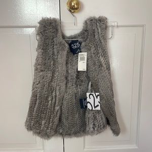 Luxe rabbit fur 525 America vest NEVER WORN